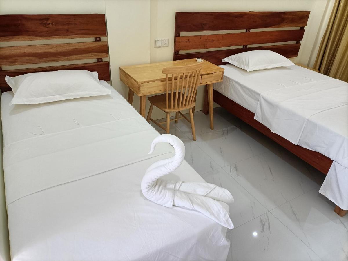 Speed 8 Inn Моалбоал Экстерьер фото